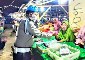 Pramuka Saka Bhayangkara & Polres Lembata  Giat Baksos