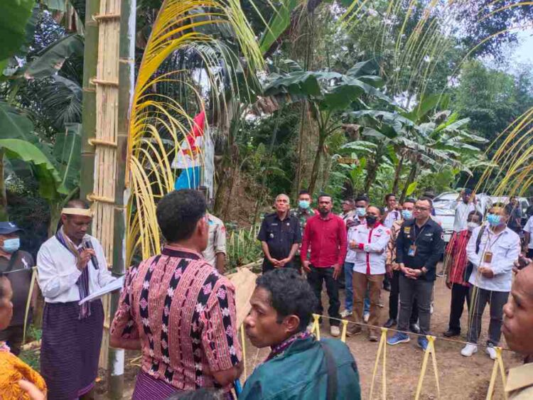 Babinsa Hadiri Acara Peresmian Bantuan Jaringan Air Dan Rumah Visi Indonesia