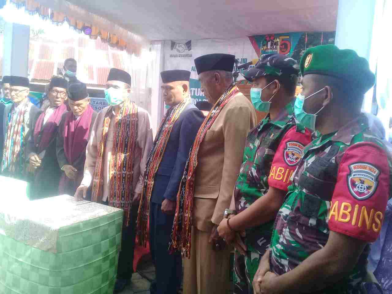 Jaga Silaturahmi dengan Tokoh Agama, Babinsa Solor Hadiri Peresmian Masjid