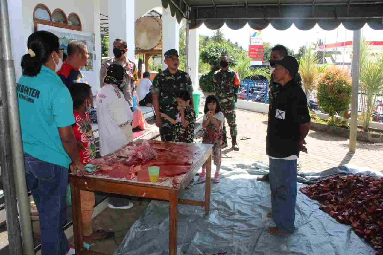 Waspadai Virus PMK Dandim 1624/Flores Timur Lakukan Pengecekan Pemotongan Hewan Qurban