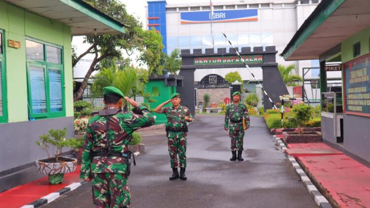 Kodim 1624/Flotim Gelar Upacara Bendera Rutin  Dalam Setiap Bulan Di Tanggal 17