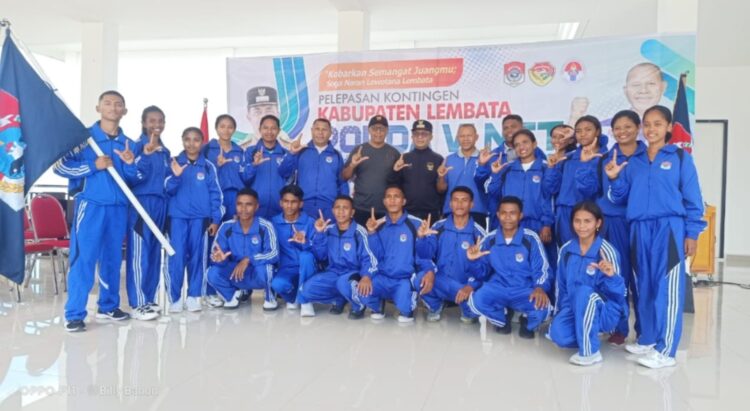 “Junjung Nama Baik Lembata dan Jaga Sportifitas Olahraga, “Sebut Marsianus Jawa, Saat Lepas Kontingen POPDA