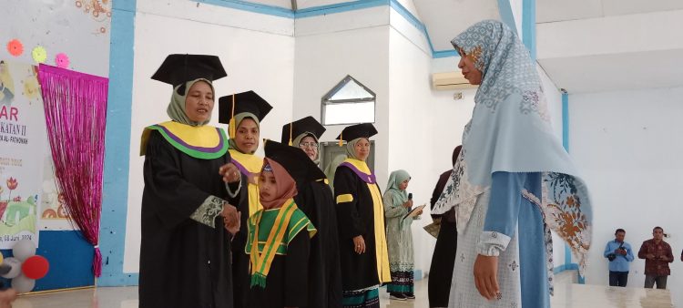 Empat RA Gelar Wisuda Akbar di Aula Ankara Lewoleba Berlangsung Semarak