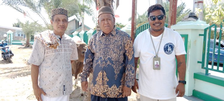 Sambut Hari Raya Idul Adha 1445 H, CMR/ITN Malang Sumbang 1 Ekor Sapi di Masjid Agung Al Ikhlas Lembata