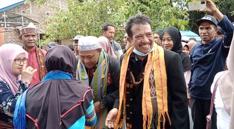 Kedatangan Kontingen MTQ Nagekeo Disambut Dengan Tarian Cakalele