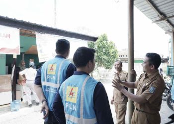 TJSL PLN Hadirkan Kantin Sekolah dari Batako FABA di SMKN 2 Lembar