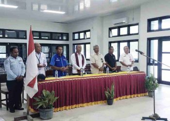 Wabup Nasir Hadiri Pengukuhan Pengurus Unit TKBM Pelabuhan Feri Waijarang: Harapan Baru untuk Perekonomian Lembata