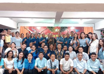Semarak Natal Bersama Keluarga Besar Kantor Bank NTT Cabang Larantuka Meriah
