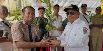 Bupati Lembata Resmikan Air Bersih Lewokurang dan Serahkan Aset Wai Wuw ke Pemerintah Desa