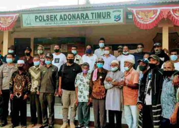 Resmi : Aksi Perdamaian Desa Saosina dan Dusun Wotan Kelurahan Waiwerang Berjalan Damai Di Mapolsek Adonara Timur