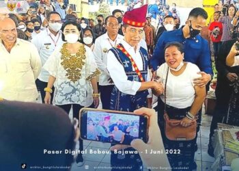 Presiden Jokowi Kunjungi Pasar Digital Bank NTT, Dirut Alex : ” Itu Motivasi Bagi Kami “