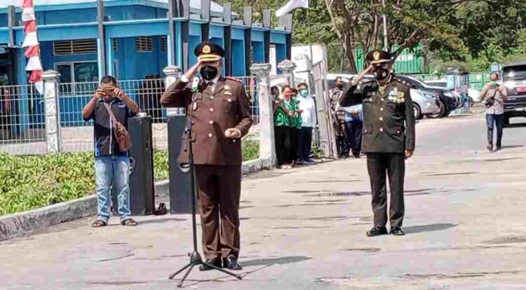 HUT 77 RI : Kejari Lembata Azrizal SH., MH., Jadi IRUP  Tabur Bunga