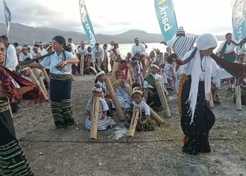 Ribuan Warga Serbu Festival Uyelewun, ini Apresiasi Bupati Tan