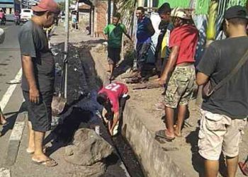 Sambut Hari Raya Idul Fitri & Pesta Paskah, Umat Muslim Ekasapta Gelar Kegiatan Baksos