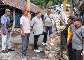 Fransiskus GO, Cagub NTT Memulai Safari Silaturahmi Dititik Terbitnya Matahari Negeri Sembur Paus Kabupaten Lembata