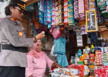 Jelang Idul Fitri, Kapolres Vivick Imbau Pedagang Jangan Naikan Harga Sembako