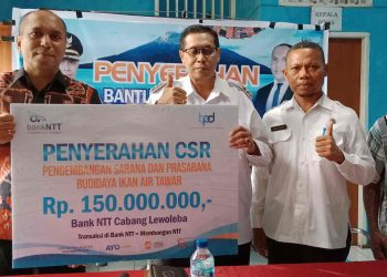 Kacab Bank NTT Serahkan Bantuan CSR 150 Juta di Bupati Tan, Kelompok Ikan Air Tawar : Terimakasih Bank NTT