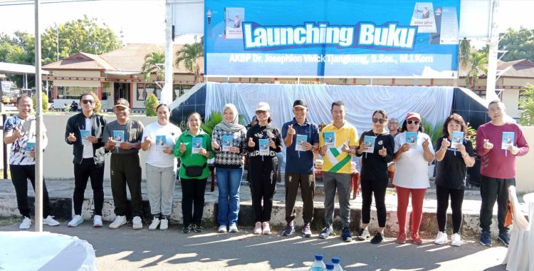 Sebelum Tinggalkan Lembata, ini Kado Kapolres Vivick : “Kepak Sayap di Tanah Leluhur”