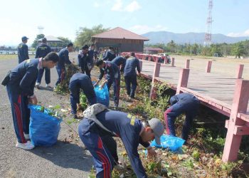 Kejaksaan Negeri Lembata Laksanakan Baksos dan Komitmen Bersama Aksi Peduli Lingkungan Peringati HBA Ke-64