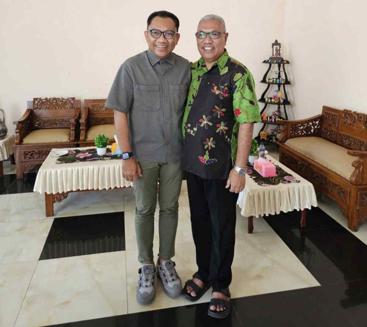 Ansy Lema Cagub NTT Temui Mantan Bupati Sikka Yoseph Ansar Rera, Kita Berjuang untuk Gol