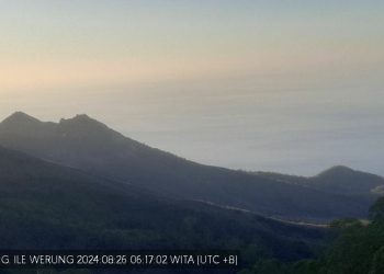 Tingkat Aktivitas Gunung Api Ile Werung di Level I Normal