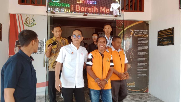 Kejari Lembata Tetapkan 3 TSK Dugaan Tipikor, 1 Tidak Hadir, Tidak Koperatif akan Dijemput Paksa