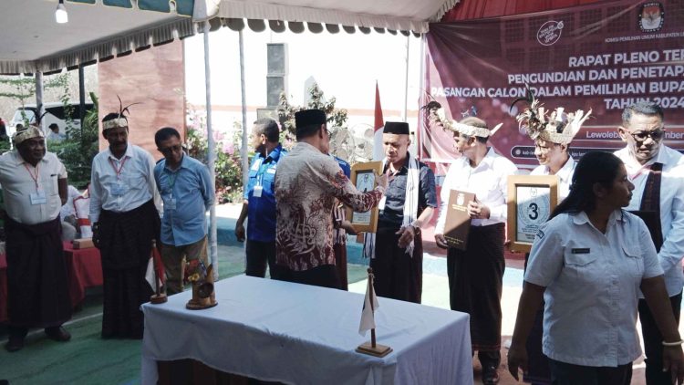 KPU Lembata Gelar Penarikan Undian Bagi Paslon Cabup dan Cawabup Lembata 2024