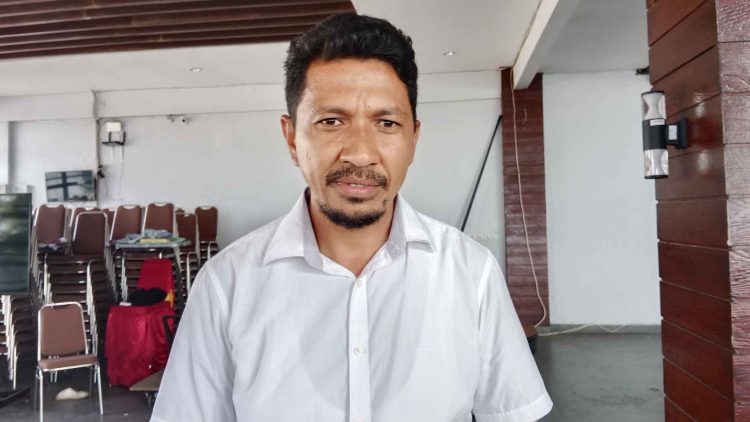 Sumur Bor Air Bersih di Pemukiman Tanah Merah Bermasalah