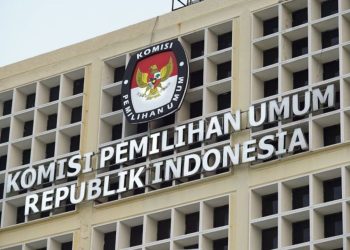 KPU Lembata Buka 3 Hari Tanggapan Publik dan Serahkan Hasil Verifikasi Administrasi Paslon Pilkada 2024