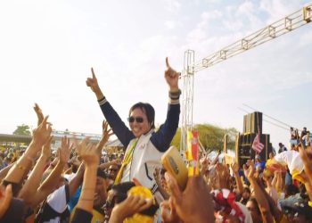 PECAH! Kampanye Akbar Paket Lembata Jaya Dibanjiri Lautan Manusia 