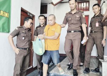 Pelaku Penyiraman Air Keras Ko Cineng Dilimpahkan Ke Kejaksaan, Berkas Tahap II Rampung dan P-21