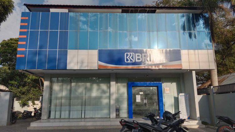 MEMALUKAN! ATA Kepala BRI Unit Lewoleba Diduga Lakukan Pelecehan Seksual Ke-LLW, Maria Loka: Polisi Usut Tuntas Kasus Ini