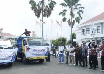 Pj Bupati Lembata Luncurkan 43 Ton Beras Bansos dari Dinsos untuk Keluarga Miskin