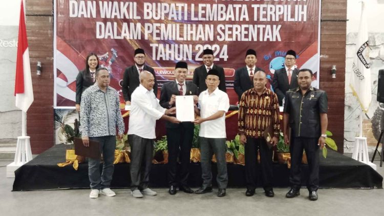 Rapat Pleno Terbuka, KPU Lembata Tetapkan Kanis – Nasir Jadi Bupati Terpilih Pilkada 2024, Penjabat: Proficiat