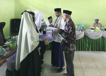 Pondok Pesantren Manahil Al Irfan Atuwalupang Gelar Pembagian Raport