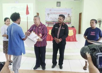 Dinas Perkimtan Kabupaten Lembata Serahkan Rumah Bantuan Sebanyak 63 Unit 