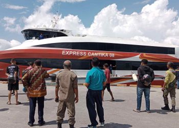 Pelayaran Perdana Cantika Express 08, KUPP Kelas III Lewoleba Sambut Kedatangannya