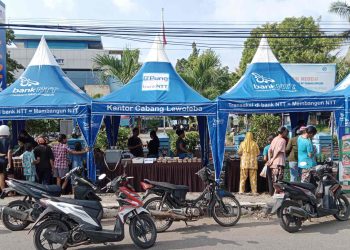 Bank NTT Cabang Lewoleba Gelar Takjil  Sambut Bulan Puasa, Bangkitkan Semangat UMKM 