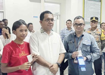 Pertama di NTT! Gubernur NTT Resmikan Retribusi Pembayaran Non Tunai Pelayanan Kesehatan Bank NTT Cabang Lewoleba