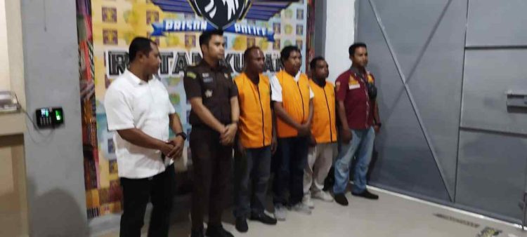 Gelapkan Uang Negara, Kades Nuba Atalojo dan Rekannya Diseret Ke Bui Gegara Pengadaan Mobil, BB dan Berkas Lengkap