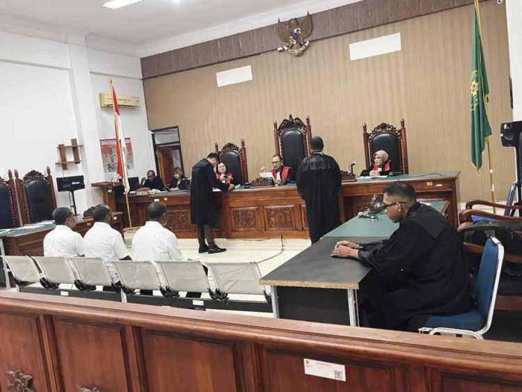 Dugaan Korupsi Dana Desa Nuba Atalojo, 3 Terdakwa Ikuti Sidang Perdana di Pengadilan Tipikor Kupang