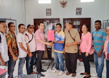 Pertama! Desa Lamaau Sukses Terima Pengesahan Akta Notaris Koperasi Merah Putih di Kantor Notaris Herryanto Wijaya Lembata