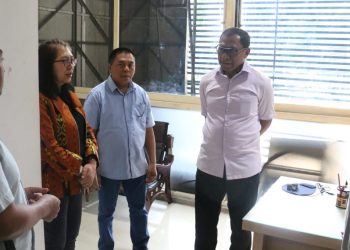 Wagub Asadoma Tinjau KC Pembantu Mobile Bank NTT Surabaya | LIDIK NEWS