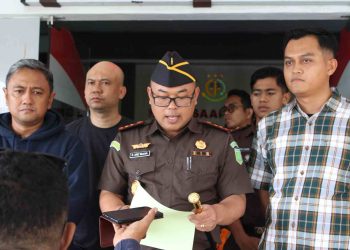 Tim TABUR Kejari Lembata – Tim Tabur Gabungan Kejati Kepri & Kejari Tanjungpinang Ringkus DPO di Kota Baru Tengah
