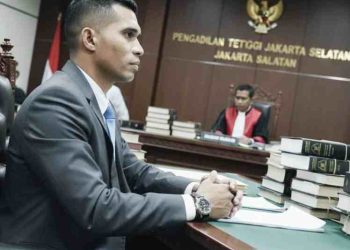 Membuat Kesimpulan Tanpa Melihat Bukti & Fakta Kasus Cabul di Adonara, Pengacara Muda Ama Raya: Tidak Ada Hakim Di luar Pengadilan