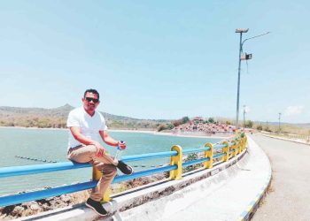 Ketua Partai Kebangkitan Nusantara desak Pemda Lembata sediakan lapak dagangan bagi ibu-ibu penjual Jagung Titi yang jualan di emperan Toko