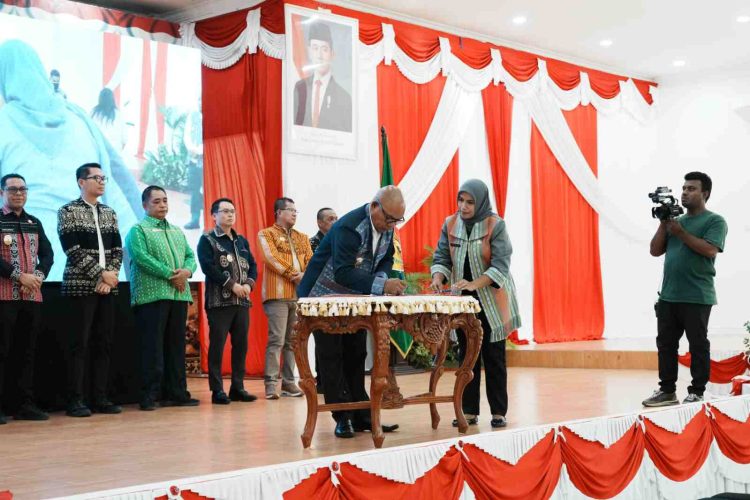 Raker Pemprov NTT, Gubernur Melki Tekankan Efisiensi Anggaran, Bupati Lembata Dorong Kolaborasi Nyata Sentuh Masyarakat