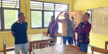 Keselamatan Siswa Jadi Prioritas, Wabup Nasir Laode Cek Kerusakan SDK 2 Lewotolok