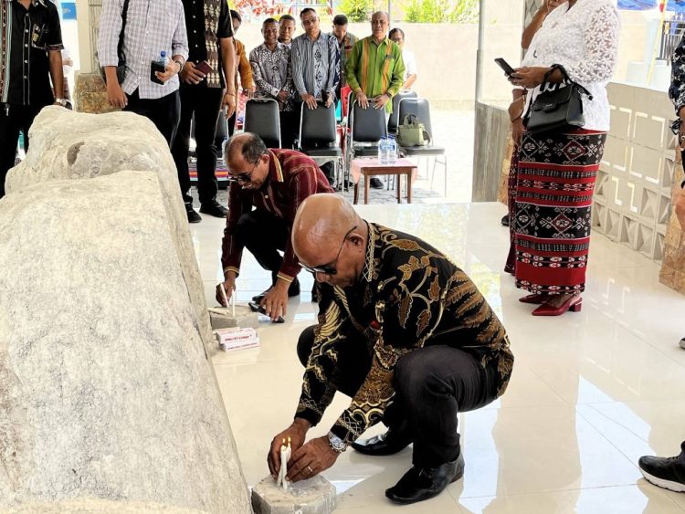 Bupati dan Wakil Bupati Lembata Sampaikan Ucapan Selamat Hari Statement 7 Maret 1954