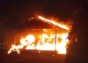 Api Santap Rumah Warga Lamahora, Kerugian Mencapai Ratusan Juta Rupiah, Tidak ada Korban Jiwa